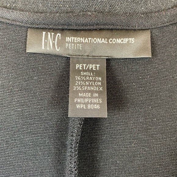 **SOLD** INC International Concepts Ruffle Shell - Picture 6 of 6